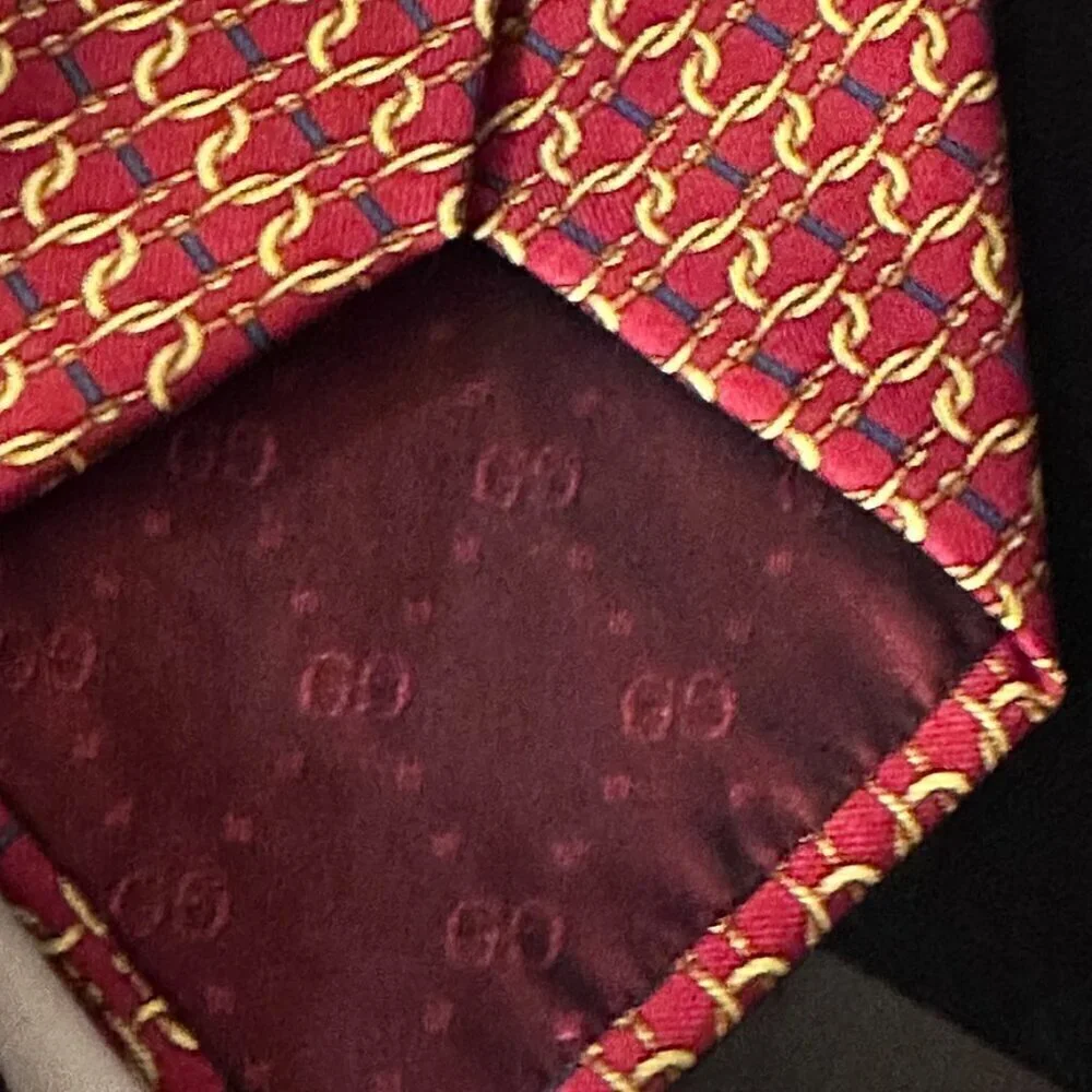 Gucci Logo Silk Tie Silver Red Gold Chain Plaid Chains Euc Mint Mens Man's Gift